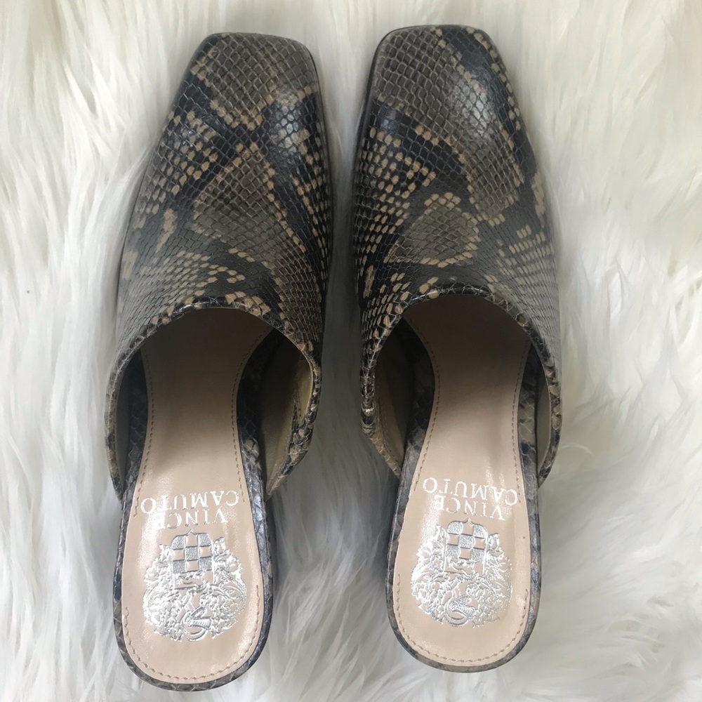 ✨New Vince Camuto Snake Mules